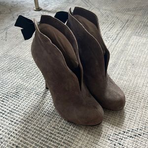 La Fenice heels size 8